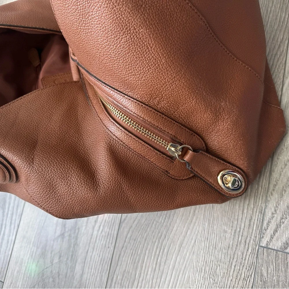 Coach Edie 31 Bag - Picture 7 of 9